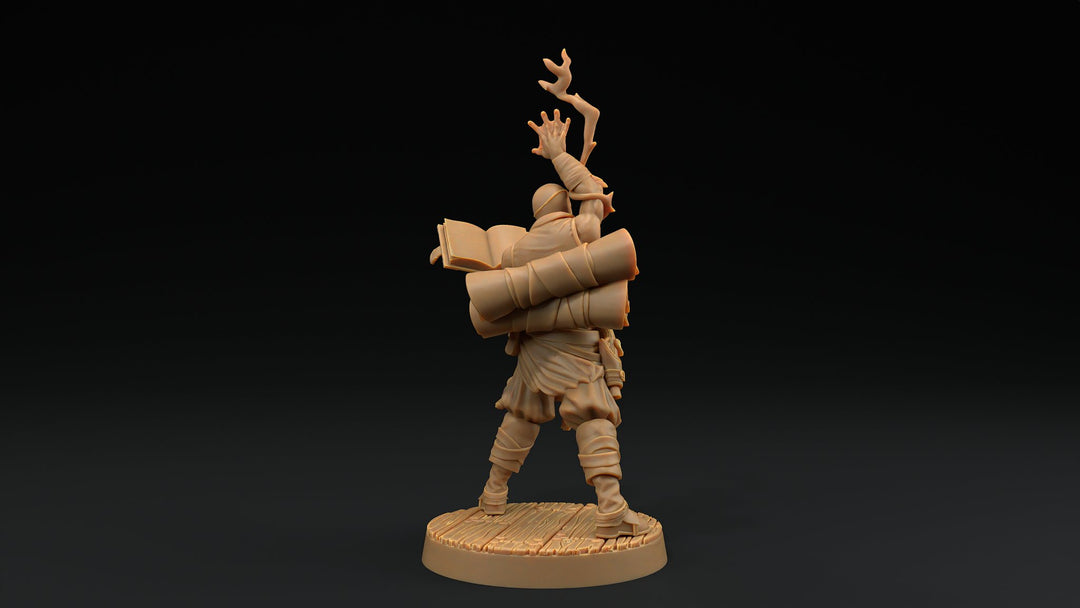 Bamf Tx'aru, Sea Elf / Prax / Triton Wizard / Warlock Miniature - Mini Megastore