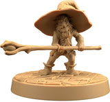 Gloip - Gnome Wizard / Mage Miniature - Mini Megastore
