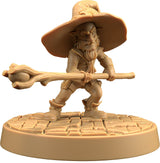 Gloip - Gnome Wizard / Mage Miniature - Mini Megastore