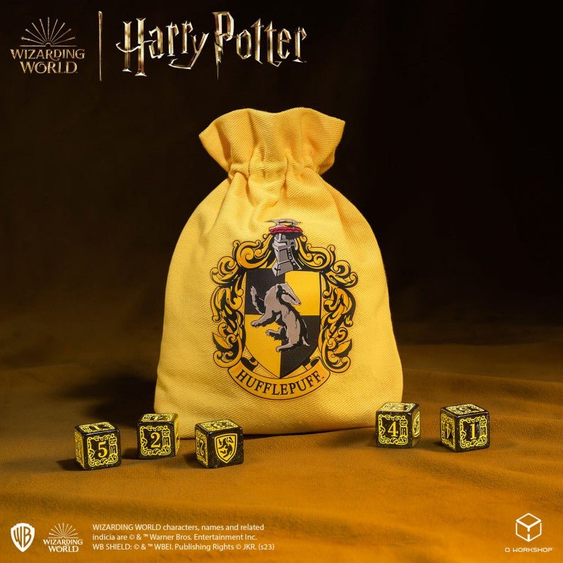 Harry Potter. Hufflepuff Dice & Pouch - Mini Megastore
