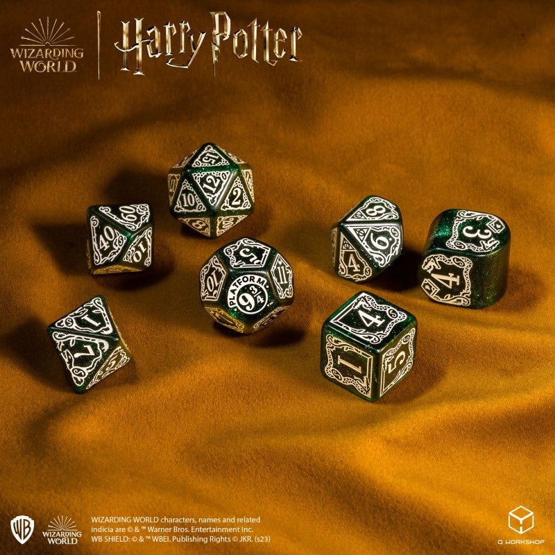 Harry Potter. Slytherin Modern Dice Set - Mini Megastore