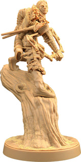 Lyklor, Master Hunter - Elf Hunter Miniature - Mini Megastore