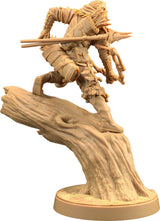 Lyklor, Master Hunter - Elf Hunter Miniature - Mini Megastore