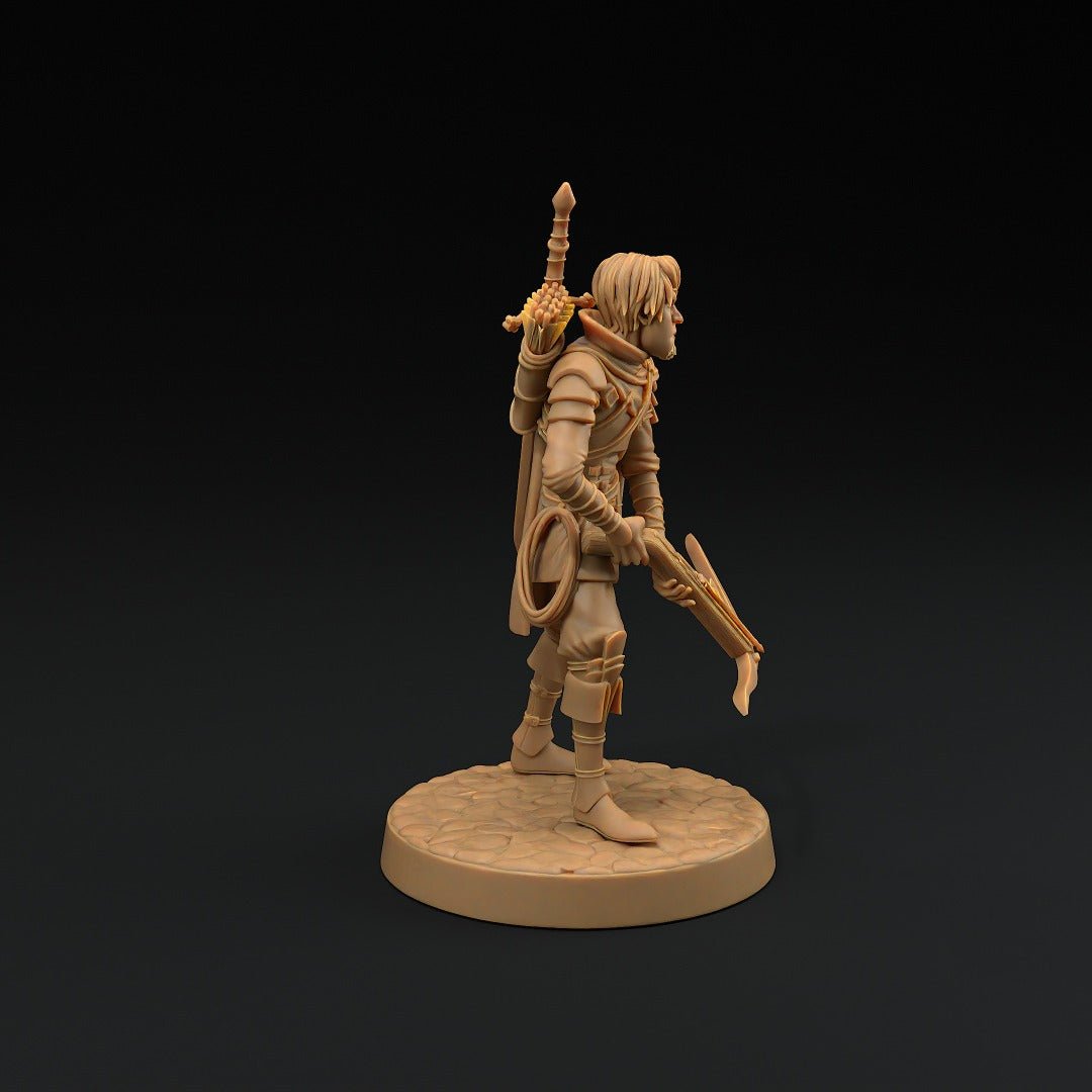 Shaggrid Rgerstein - Human Male Hunter/Ranger Miniature - Mini Megastore